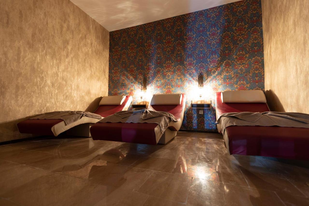 איסטמבול World Point Hotel Besyol מראה חיצוני תמונה